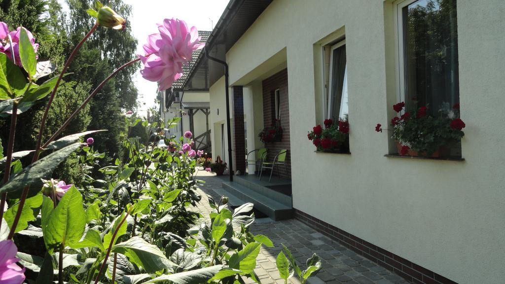Dom Artusa Ustka Esterno foto