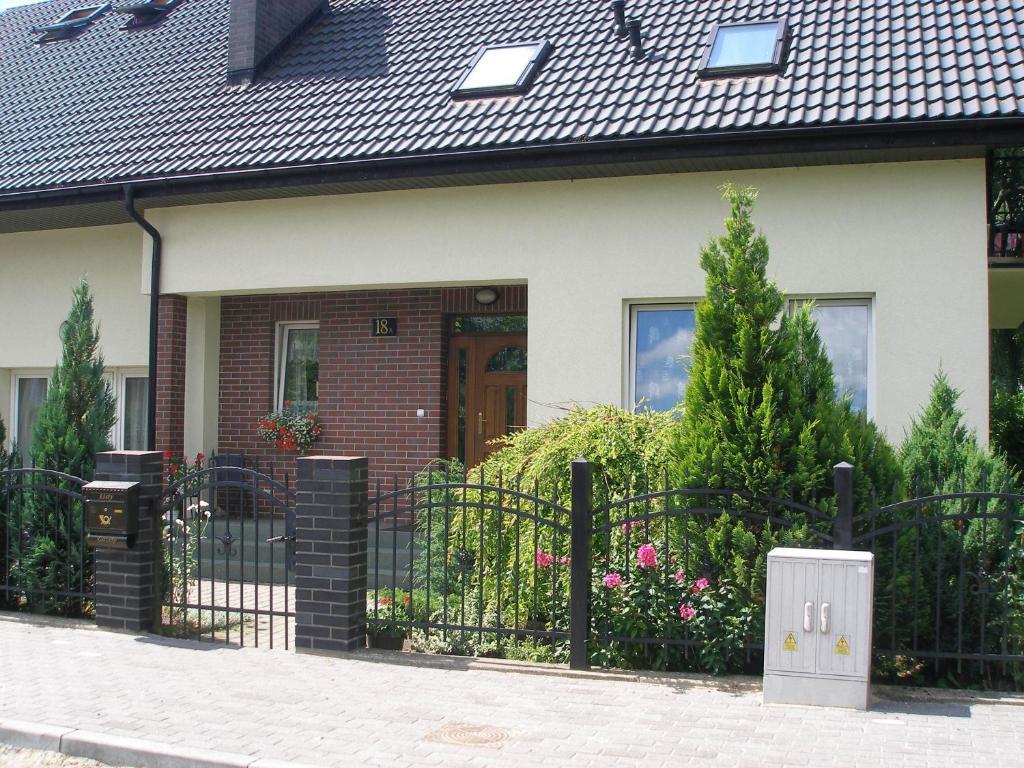 Dom Artusa Ustka Esterno foto
